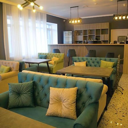 Krich Hotel Aktobe Eksteriør billede