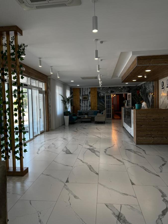 Krich Hotel Aktobe Eksteriør billede