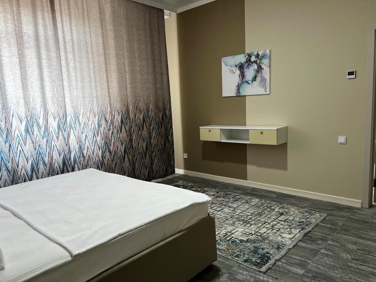 Krich Hotel Aktobe Eksteriør billede